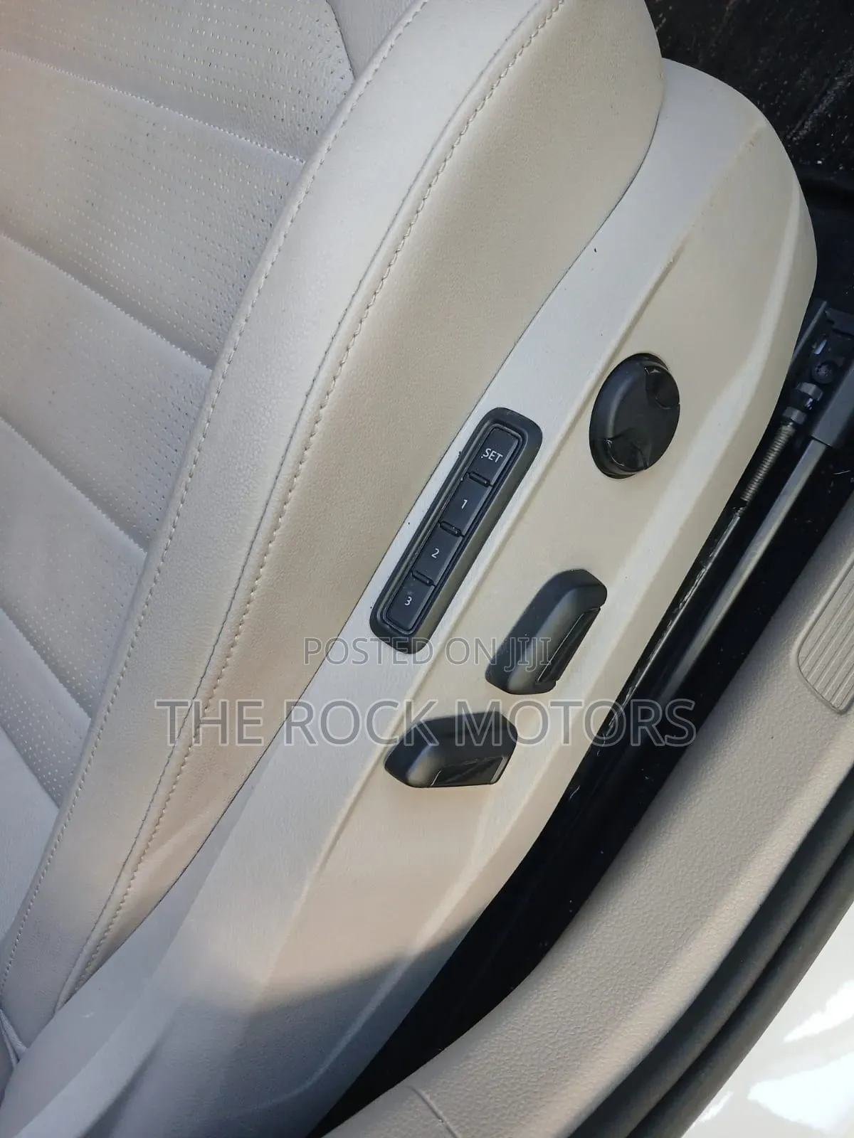 Volkswagen Golf 2019 White
