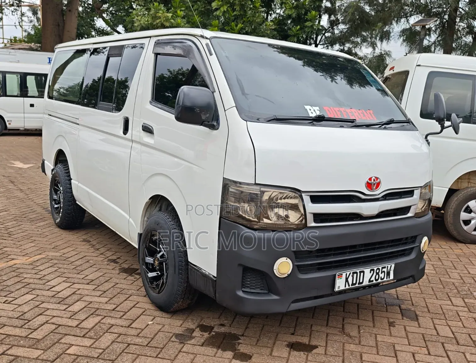 Toyota HiAce 2014