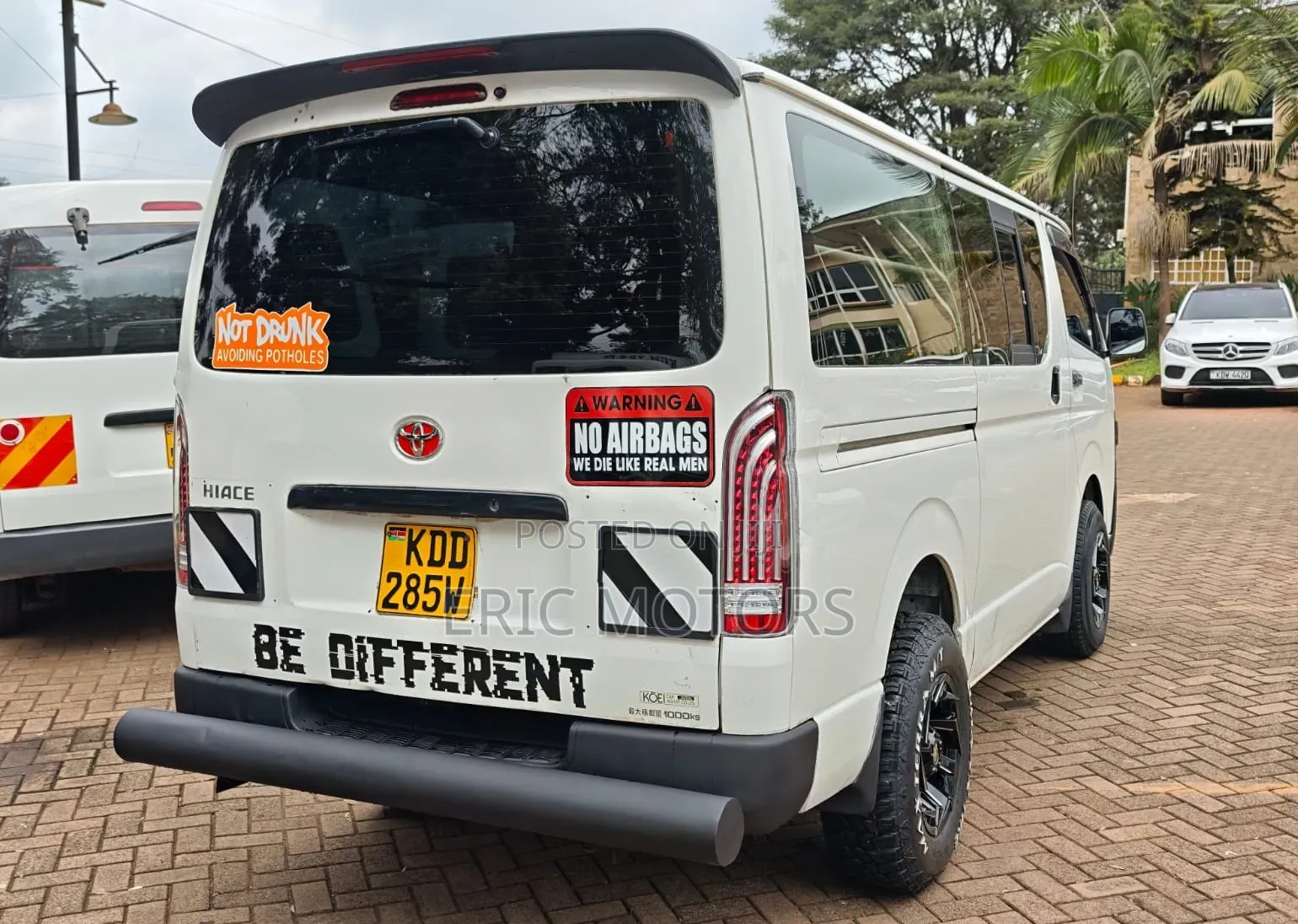 Toyota HiAce 2014