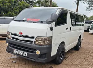 Toyota HiAce 2014