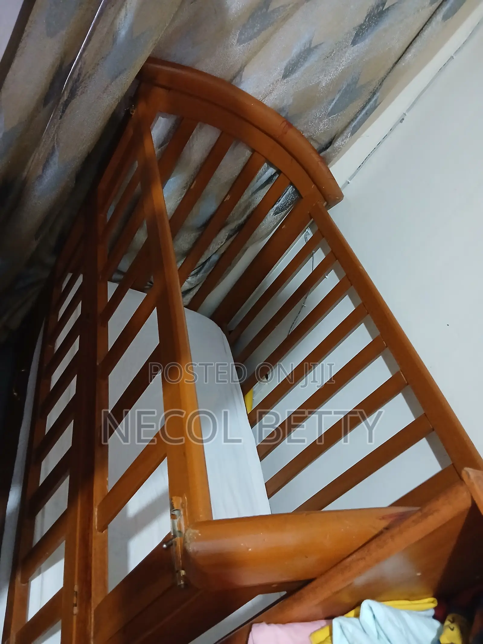 Second Hand Crib Bed for Kids