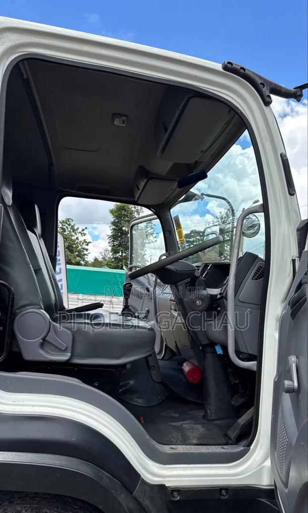 Isuzu Frr90 2024 White - thumbnail 6