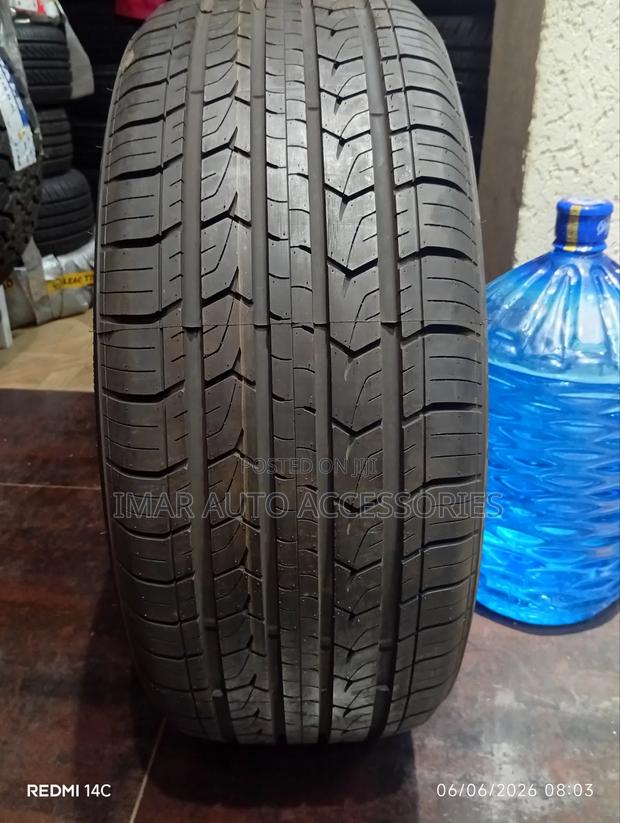 Centara 235/50r19 Tire - Quiet Comfort Sport Touring Suv Radial