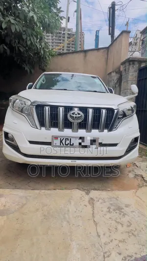 Toyota Land Cruiser 2014 White