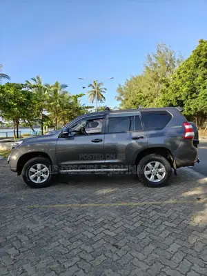 Toyota Land Cruiser Prado 2014 Gray
