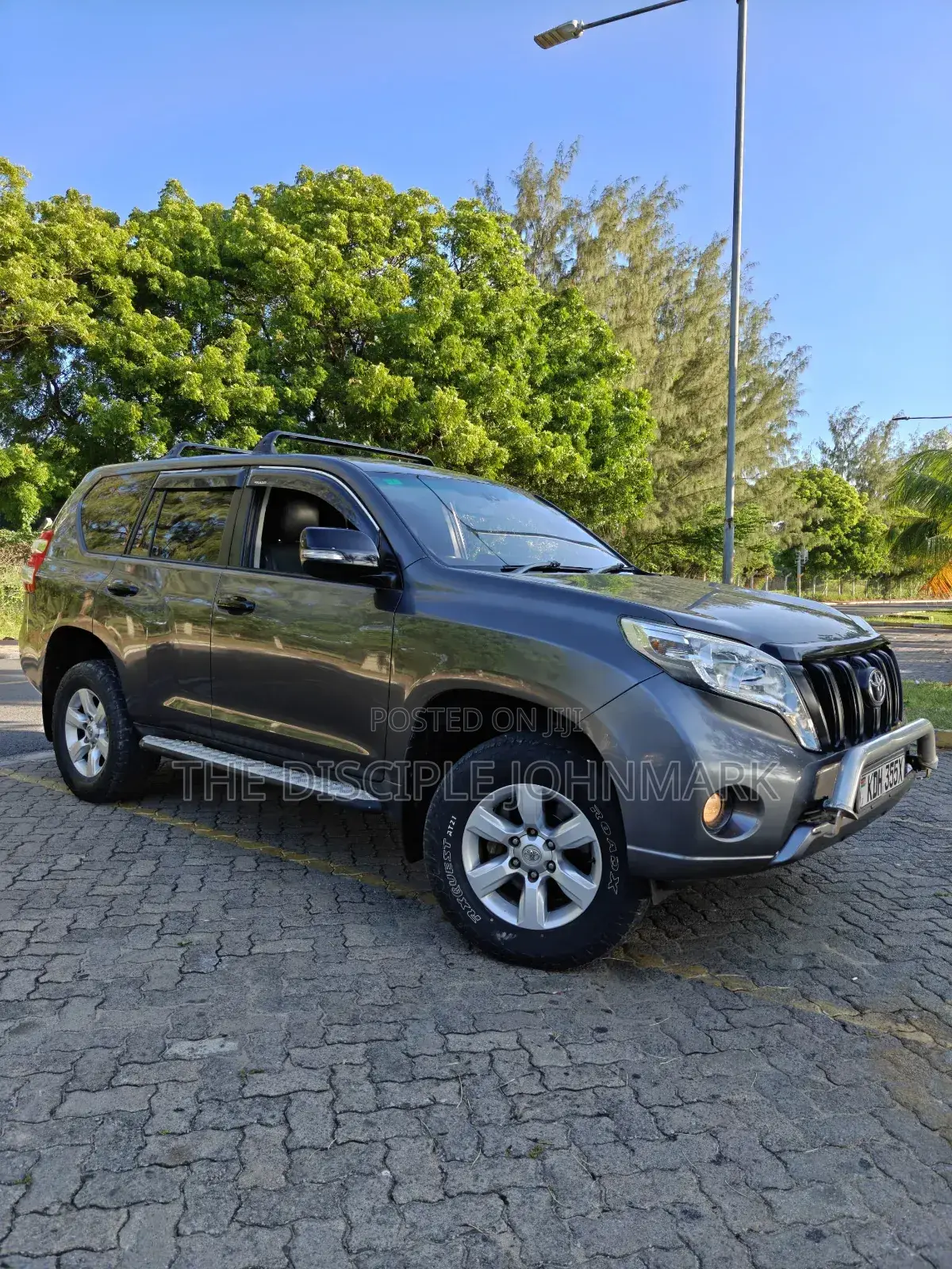 Toyota Land Cruiser Prado 2014 Gray