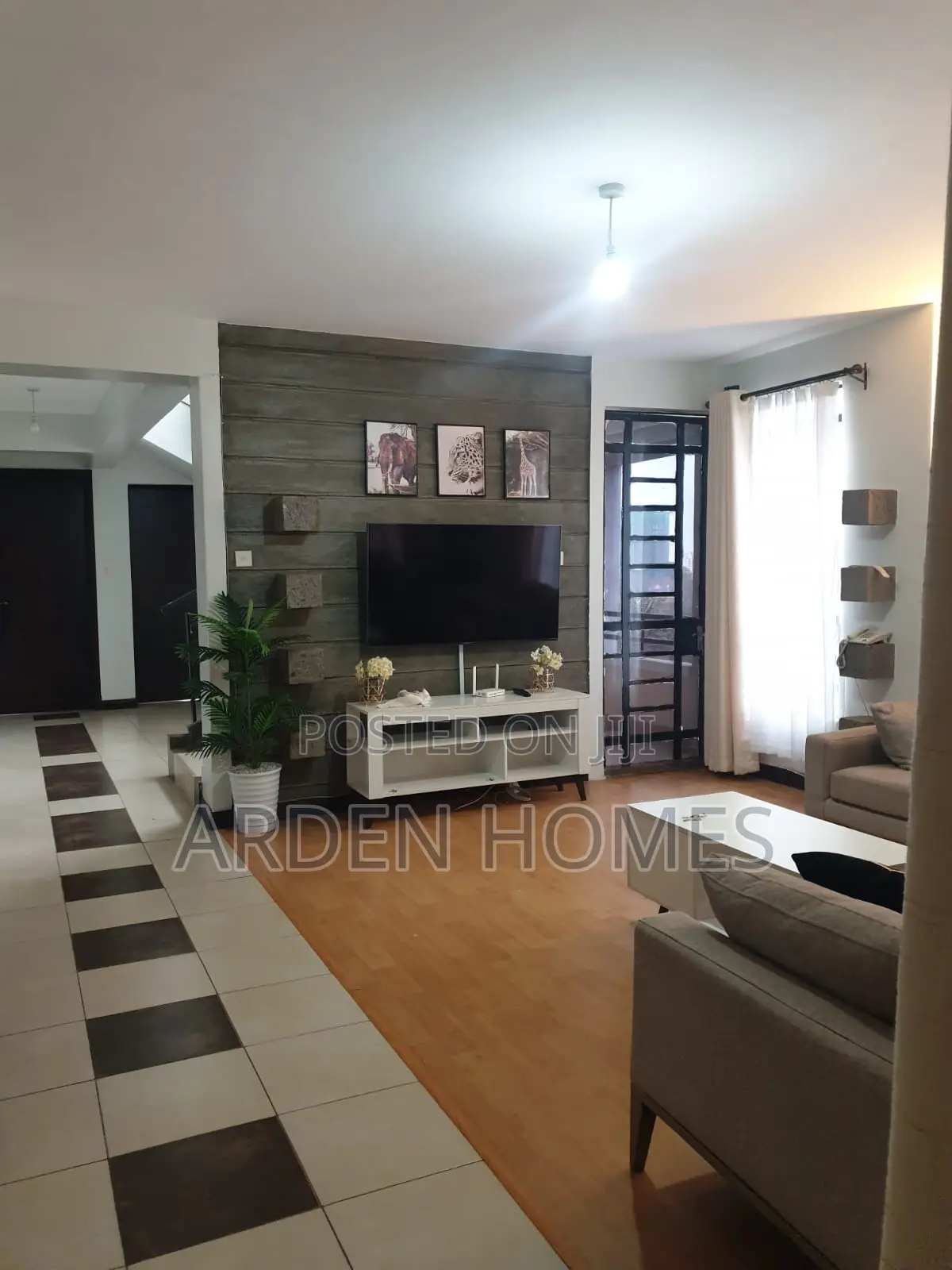 Furnished 5bdrm Penthouse in Raphta Road Area for rent