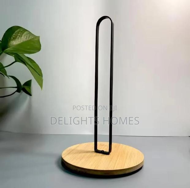 Metallic Paper Towel Holder With Bamboo Base