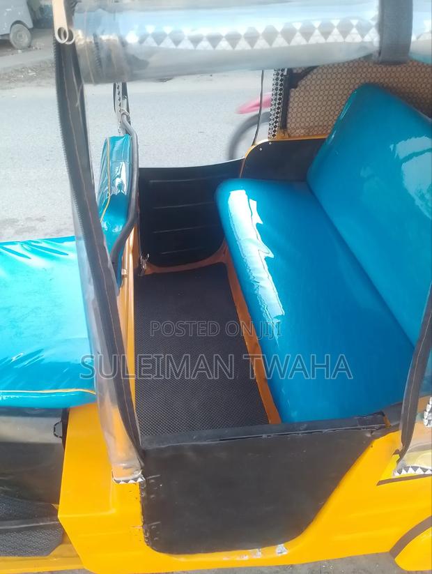 Bajaj RE 2019 Yellow