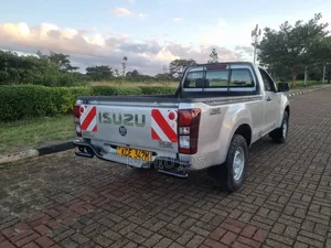 Isuzu D-MAX 2015 Silver