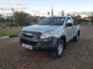 Isuzu D-MAX 2015 Silver
