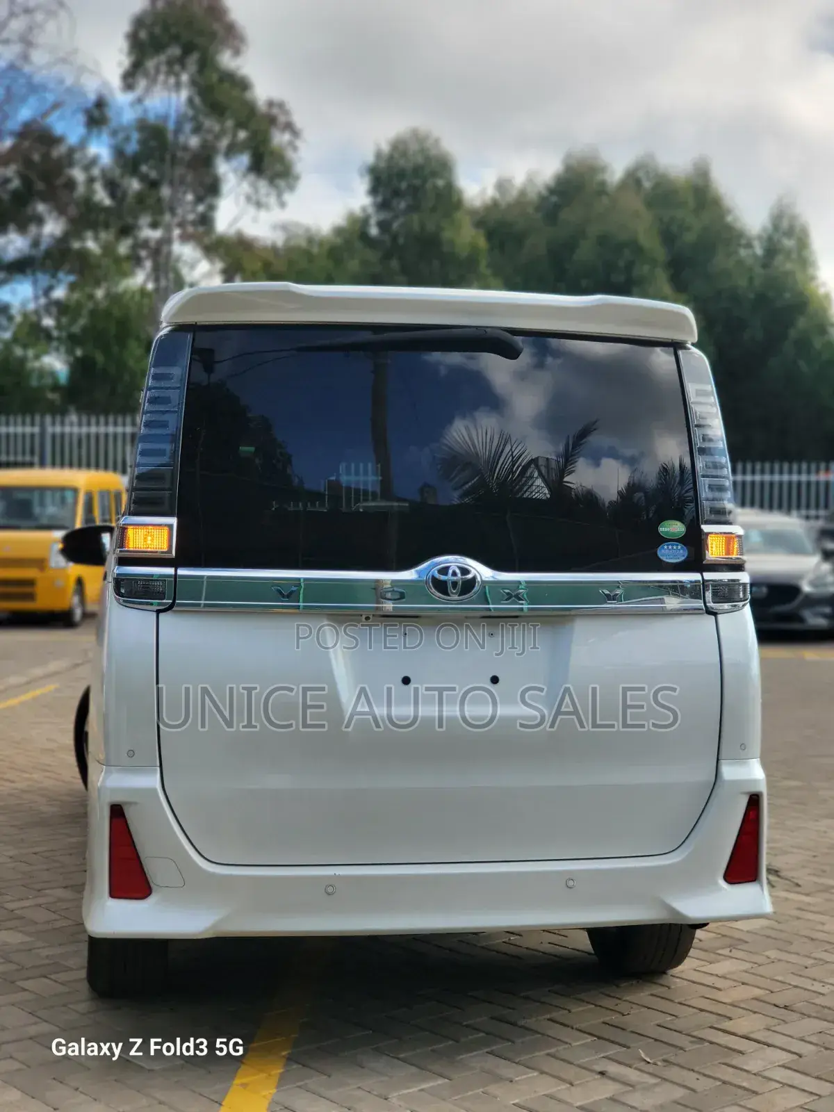 Toyota Voxy 2019 White