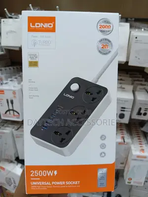 Ldnio Sc3604 Universal Power Socket With a Black and White Design.
