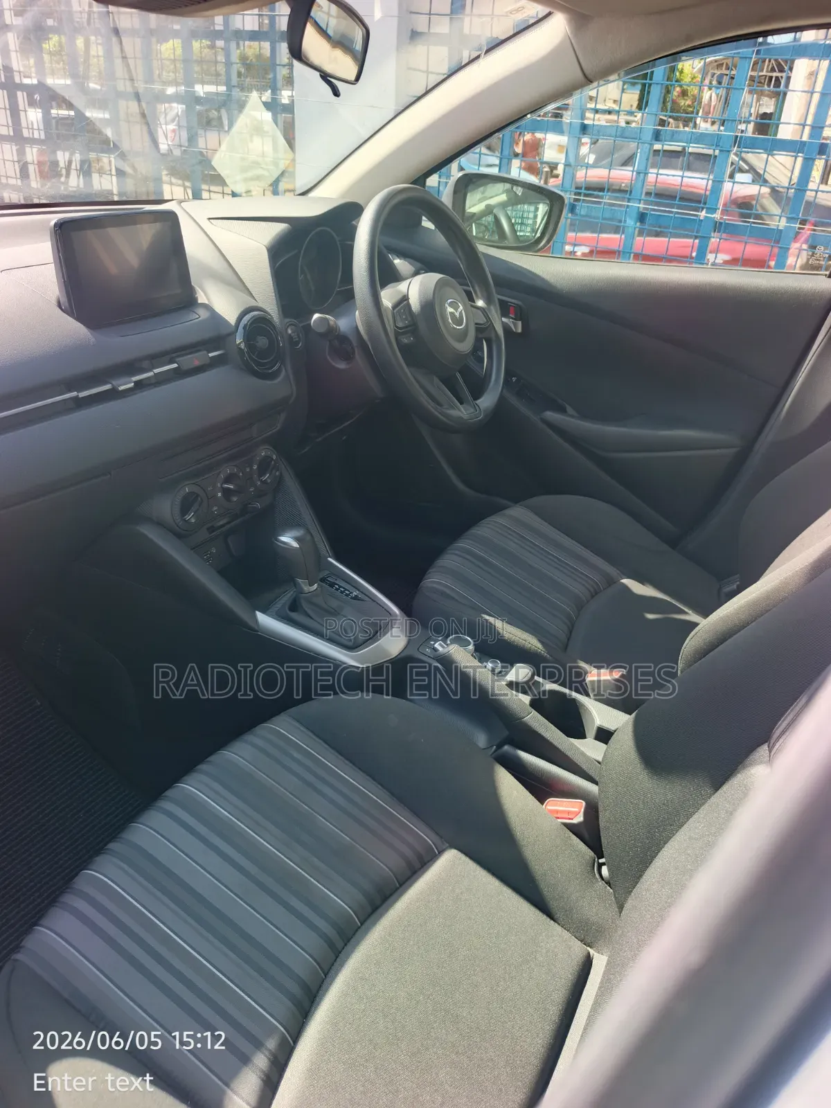Mazda 2 2019 Silver