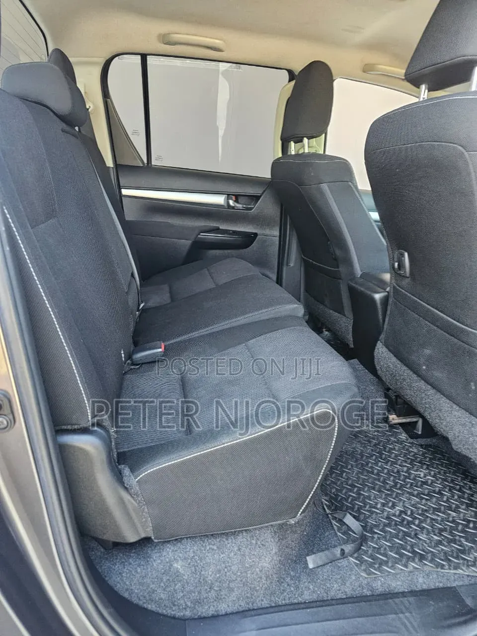 Toyota Hilux 2021 Black