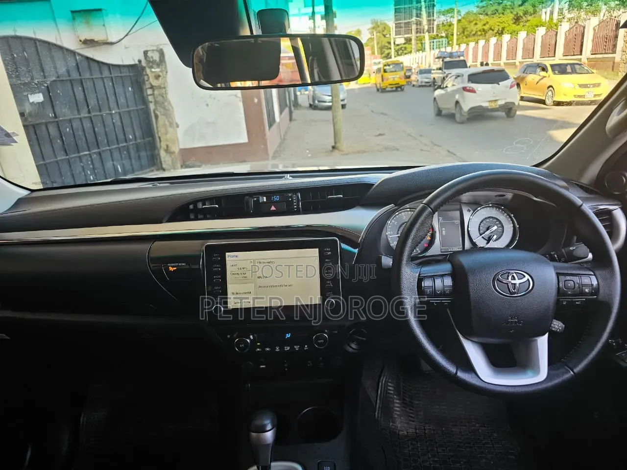 Toyota Hilux 2021 Black