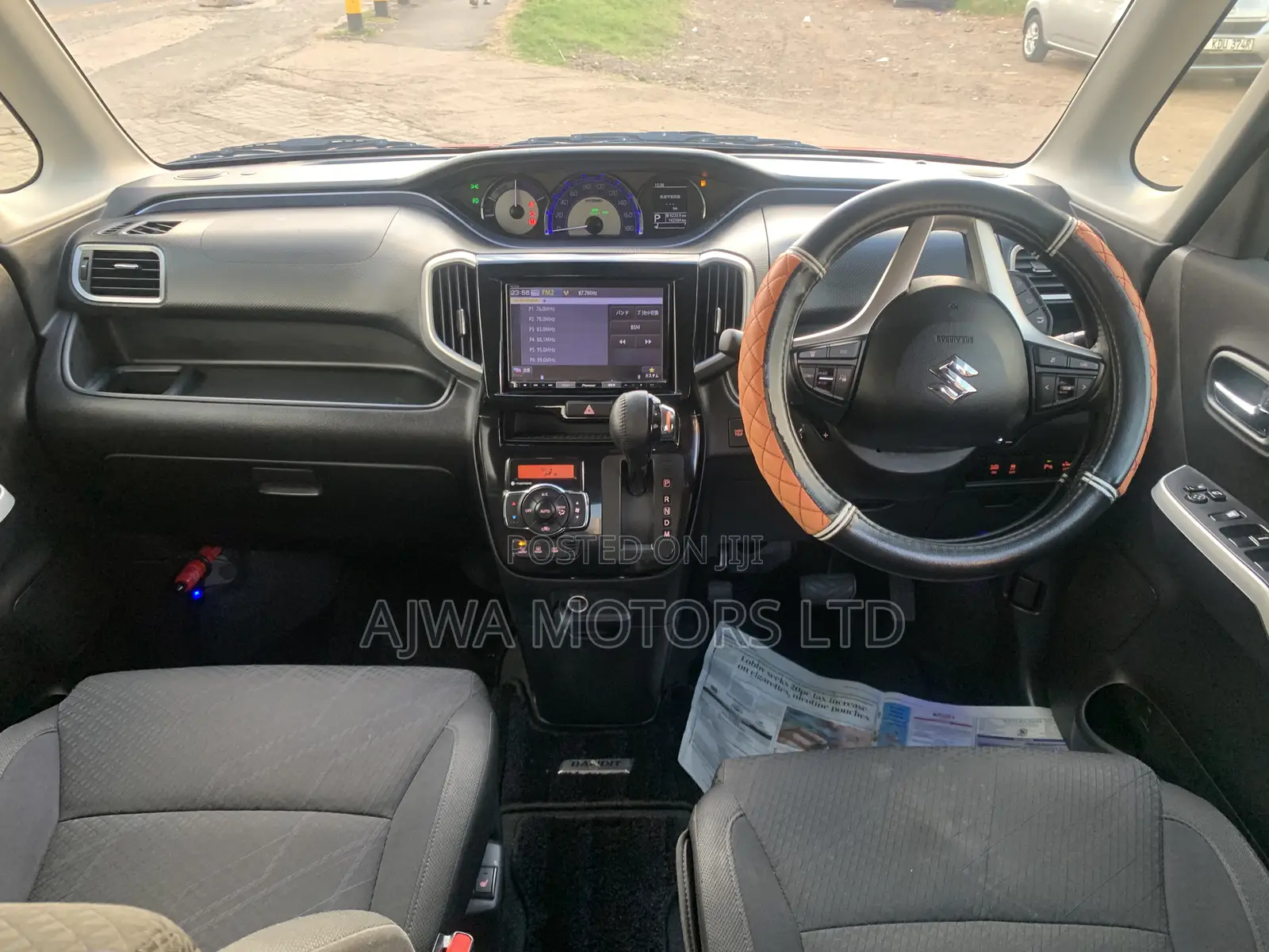 Suzuki Solio Bandit Hybrid MV 2019 Red