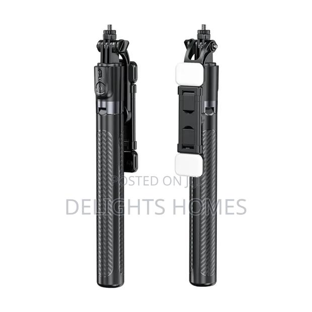 C12 Ai Tracking Selfie Stick and Tripod With Lights_dav