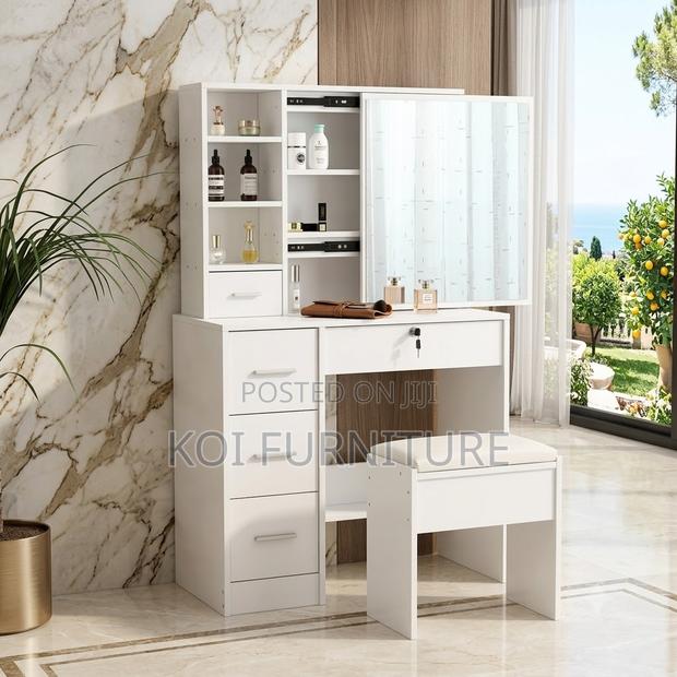 Dressers; White Vanity Timless Bedroom Dressing Table - thumbnail 3