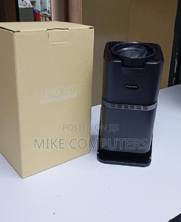2gb Ram / 16gb Storage Hy320 Mini Projector