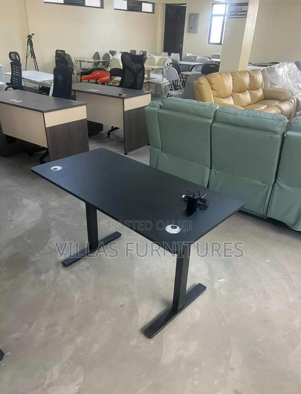 Black 120cm Free Standing Electric Table - main view