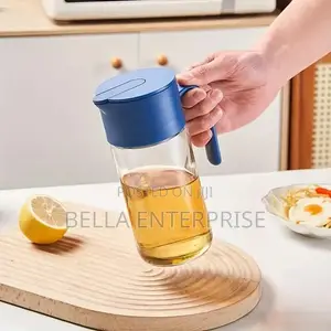 Automatic Opening Blue Lid and Closing Oil Bottle