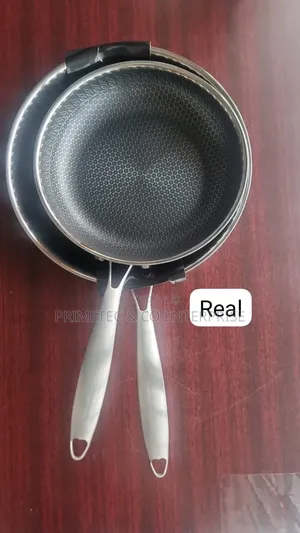 Laser Etched Hexagonal Surface 3 Ply Fry Pan - Stainless Steel
