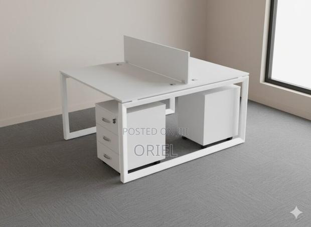 Office Workstation : Modern 2-way White Office Workstation. - thumbnail 5