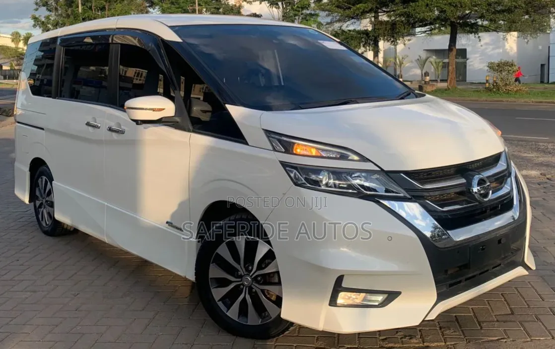 Nissan Serena 2018 Gray