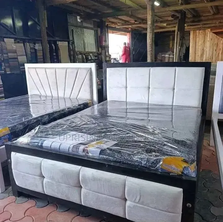 Mocket Bed 4 by 6 Soft White