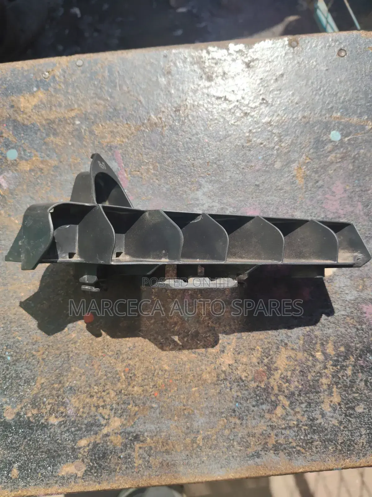 Harrier New Taillight Bracket