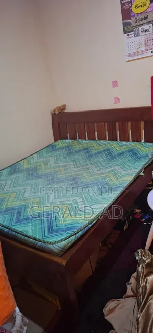 Bed 5*6 Mahogany