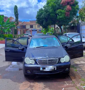 Mercedes-Benz C-Class C 180 Kompressor (W203) 2005 Black