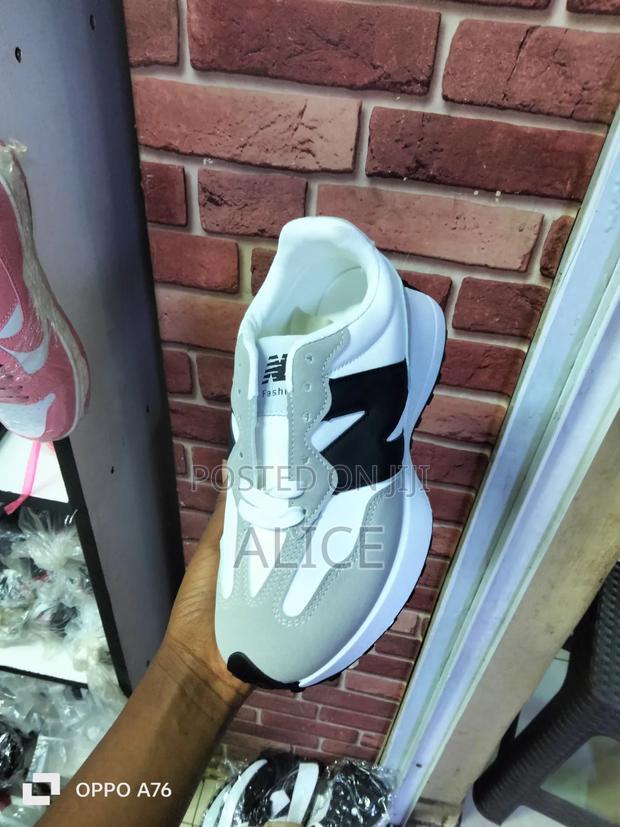 New Balance 327 - thumbnail 4
