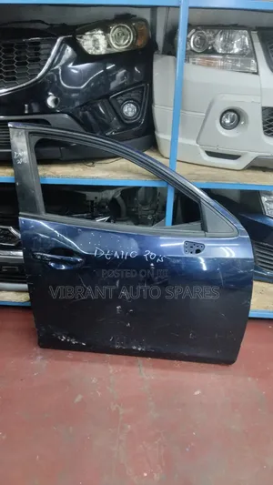 Demio 2015 Front Door