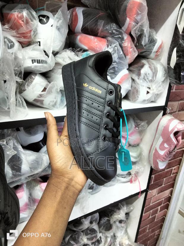Adidas Sneakers - thumbnail 2