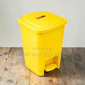 Hard Gauge Plastic 30l Step Pedal Waste Garbage Dust Bin for Daily Use