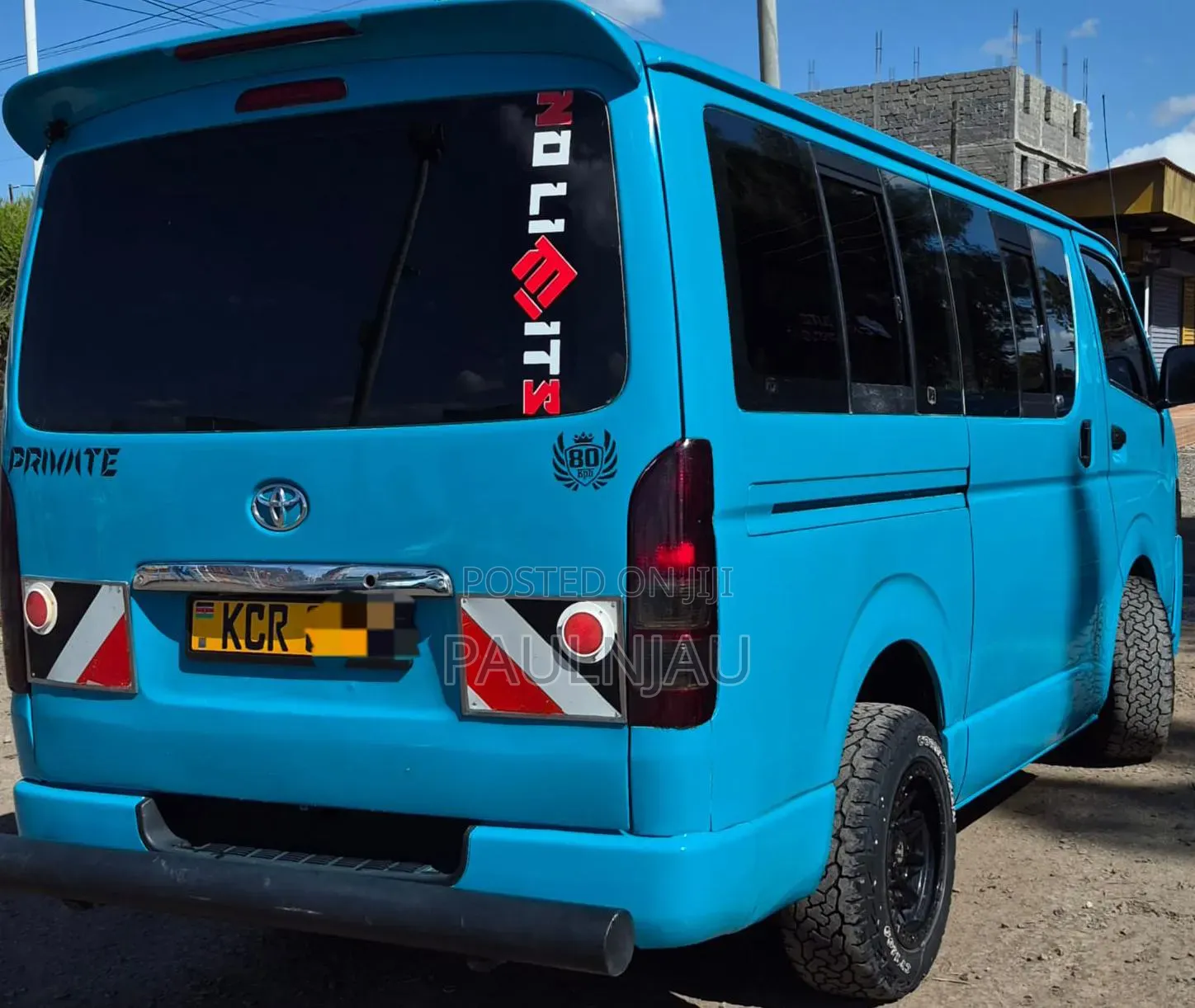 Toyota HiAce 2011 Blue