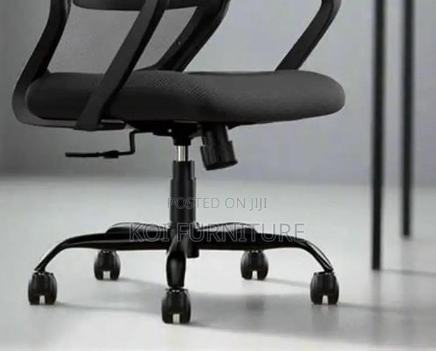 Office Chairs; Mid Backrest Captains Mesh Swivel Egonomic Chairs - thumbnail 6