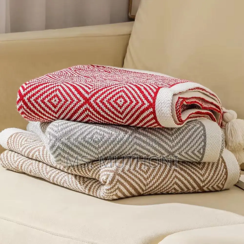 Diamond Knit Throw Blankets With Pendant Tassels