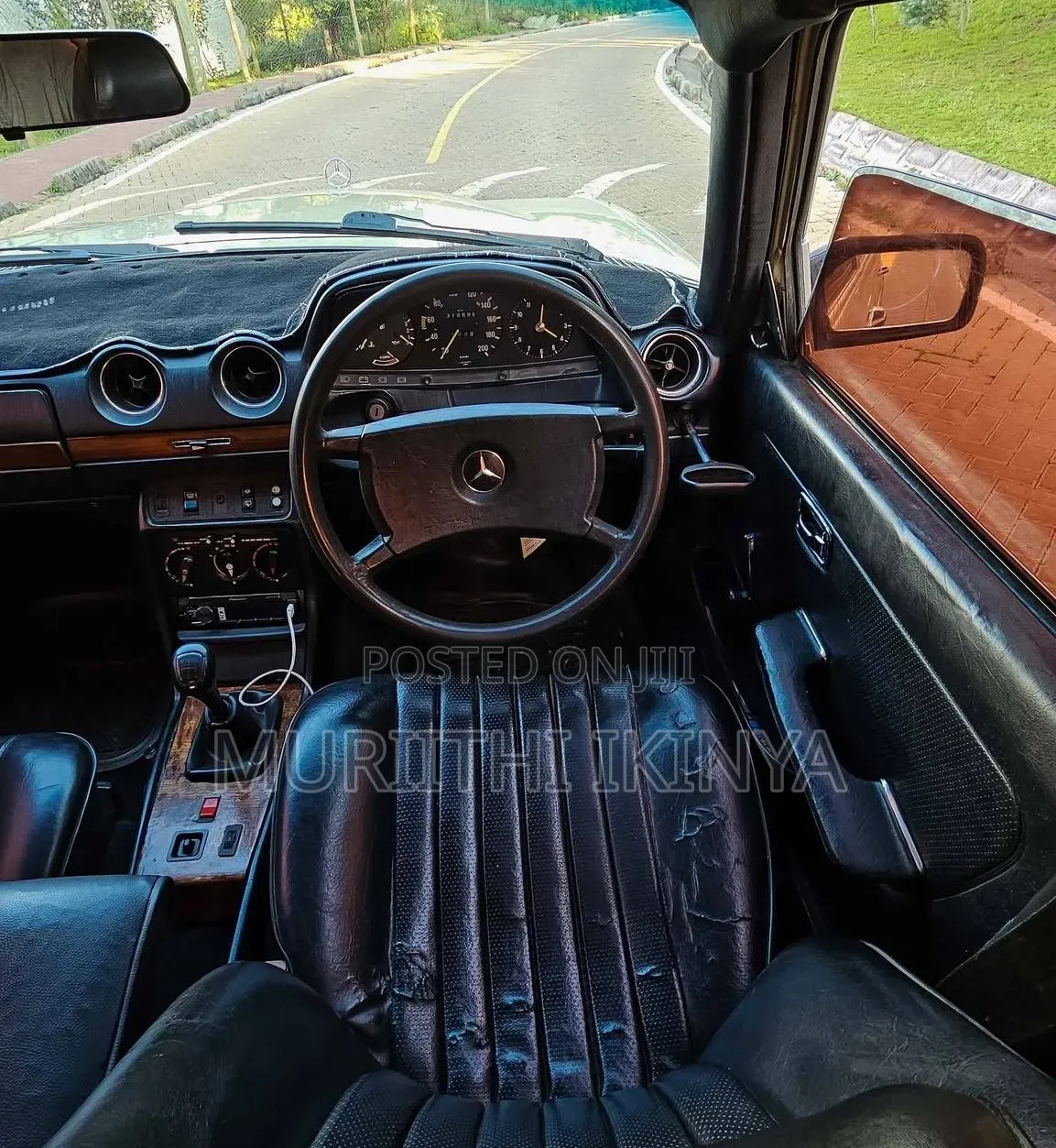 Mercedes-Benz W123 1985 Beige