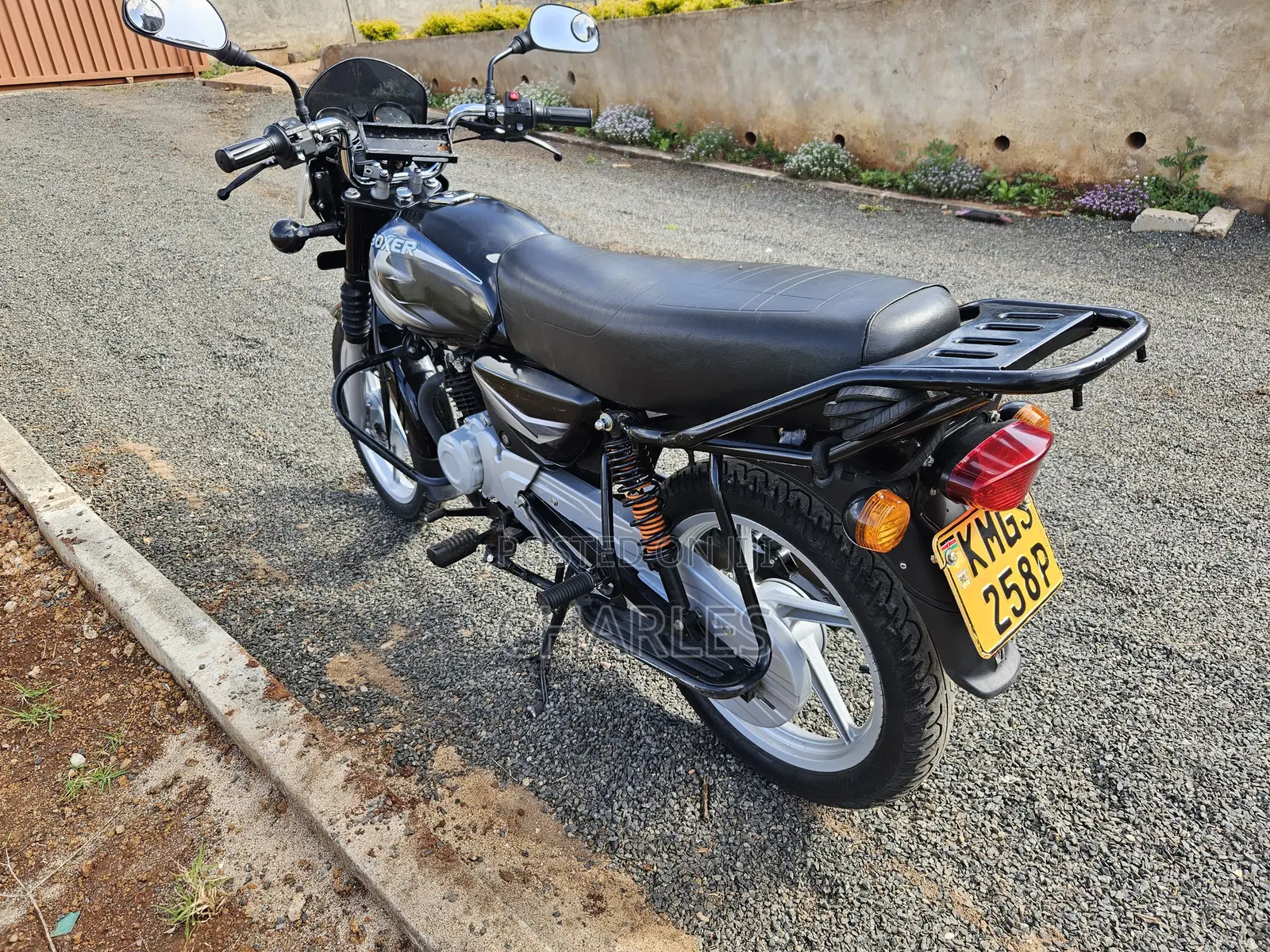 Bajaj Boxer 125 2025 Black