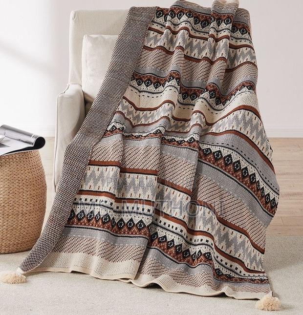 Top Notch Quality Bed / Couch Knit Soft Throw Blankets - thumbnail 2