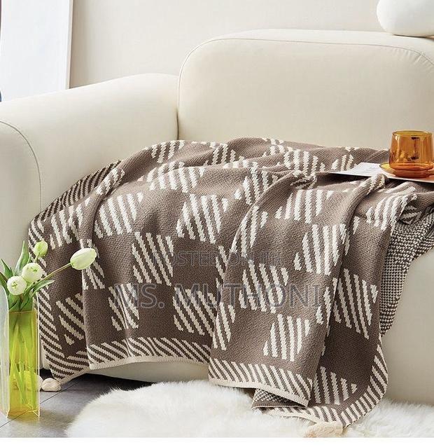 Top Notch Quality Bed / Couch Knit Soft Throw Blankets - thumbnail 6