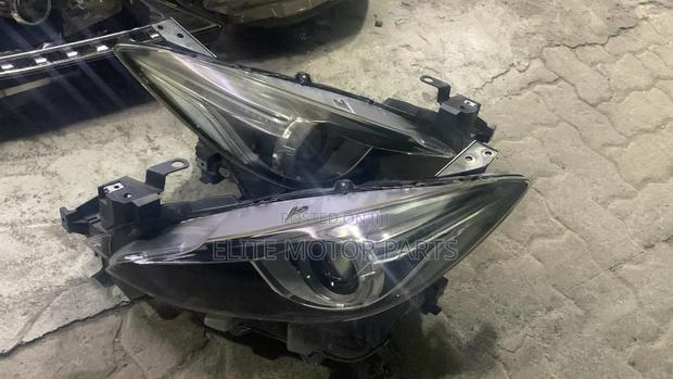 Mazda Axela 2015 Headlights