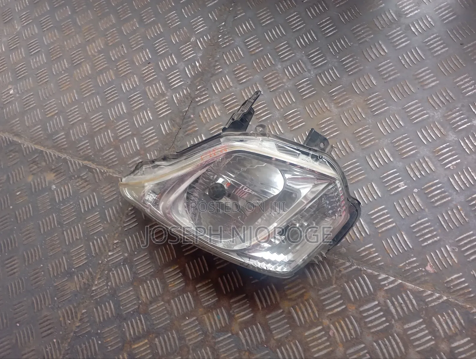 Wagon R Headlight