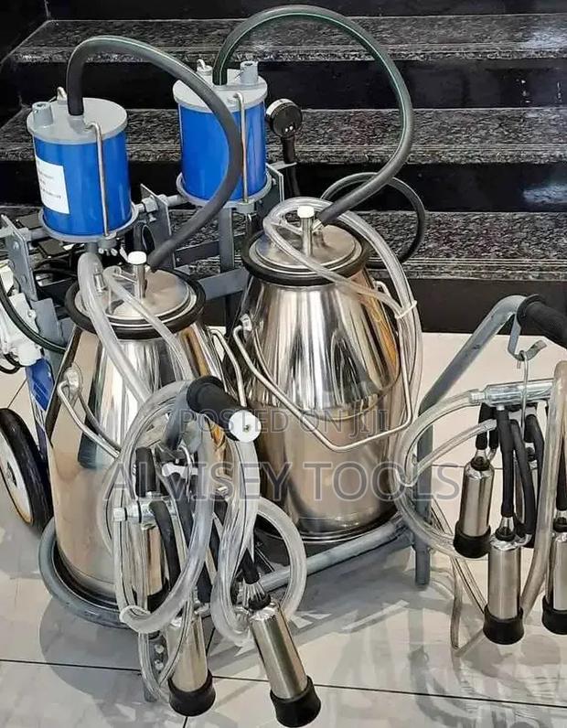 Double Barrel Milano Italia Milking Machine