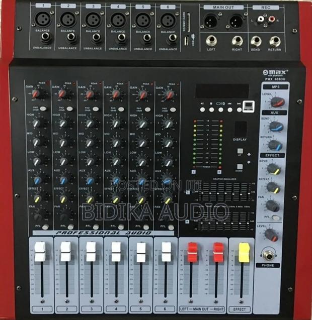 Max Powered Mixer 8 Channel