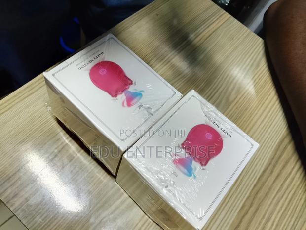 Rose Vibrator With a Tounge