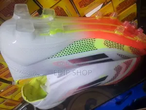 F50 Size 39-42 Football Boos